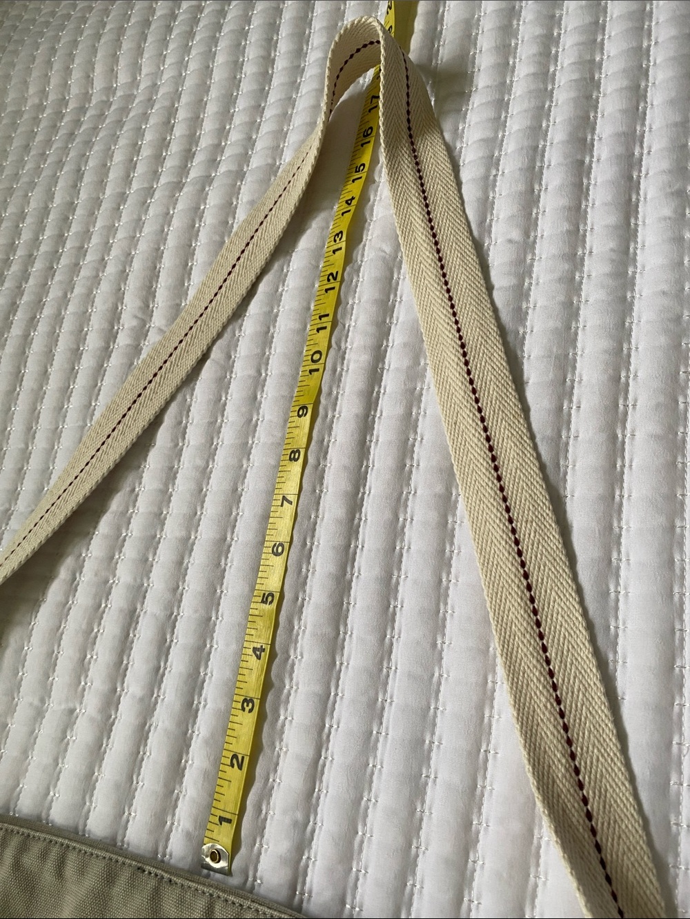 Hollister Vintage YK2 Neutral Grey Canvas Messenger Bag with Adjustable Strap - Picture 16 of 16